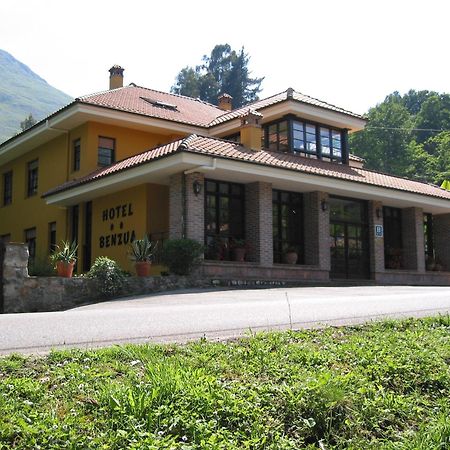 호텔 벤주아 Villanueva de Ardisana 외부 사진